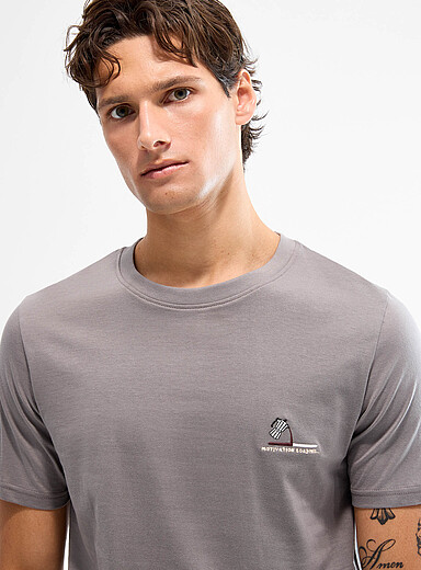Lindbergh: Le t-shirt d&eacute;tente petite broderie Gris pour homme