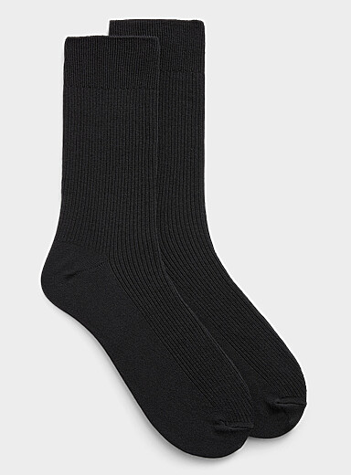 La chaussette habill&eacute;e unie c&ocirc;tel&eacute;e
