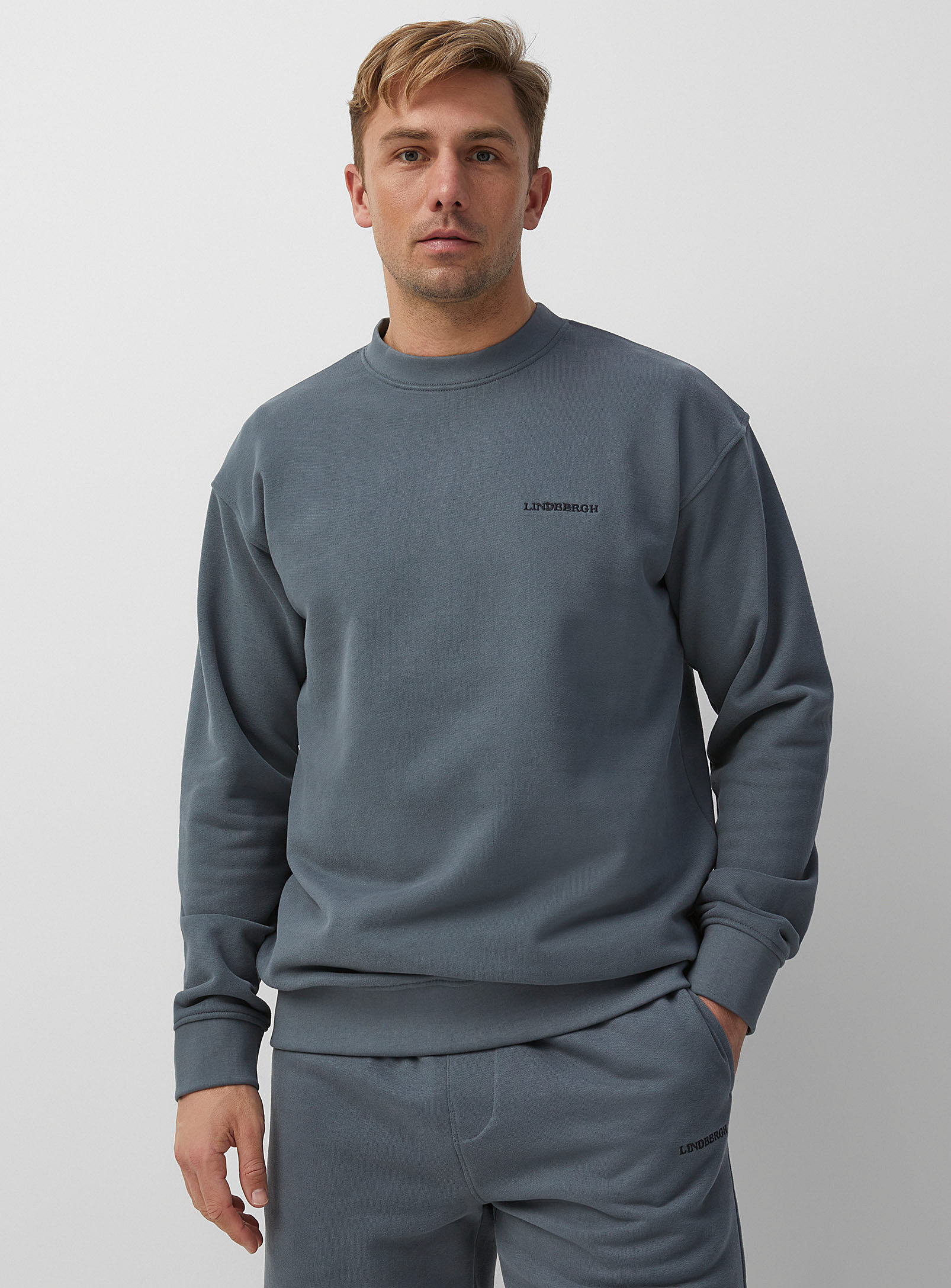 Lindbergh Embroidered Logo Sweatshirt In Grey