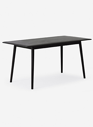 La table &eacute;pur&eacute;e en bois d'acacia 4 places