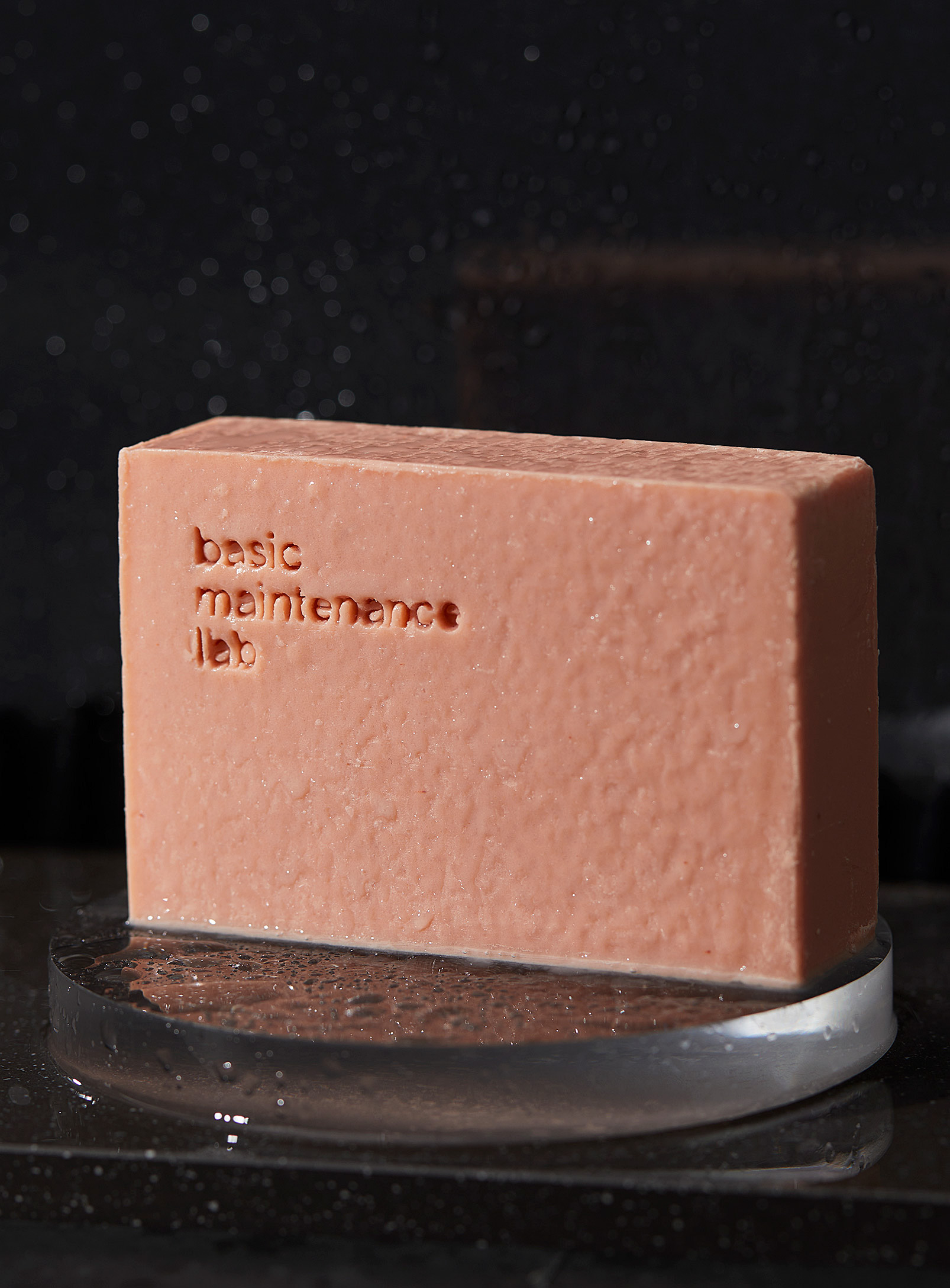 Basic Maintenance Lab Clay Cleansing Bar In White
