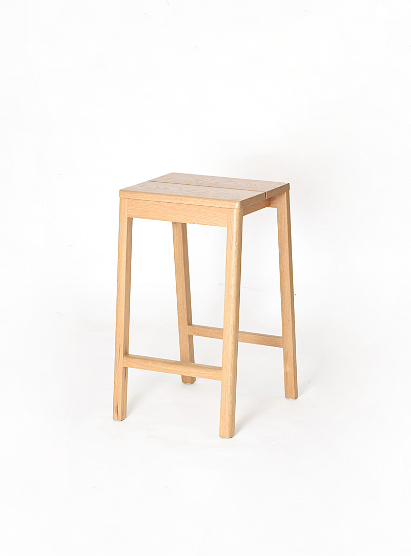 Essai Mobilier Oak wood Same, Same wooden counter stool