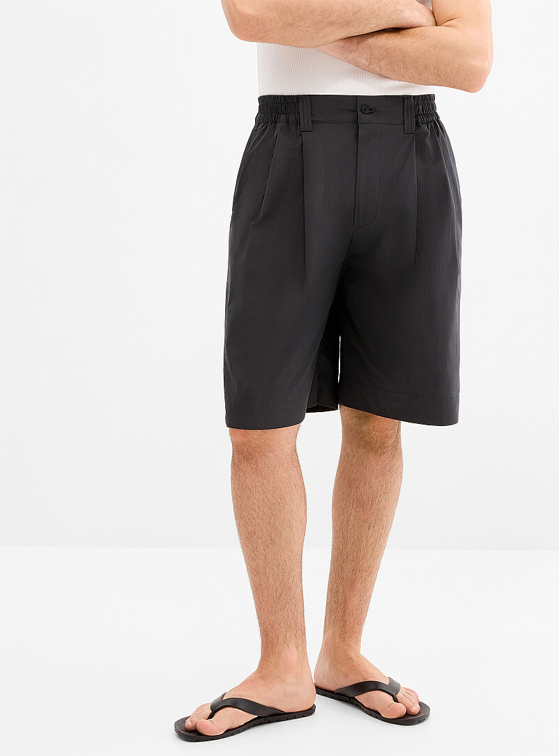 Le 31 Charcoal Crisp canvas pleated Bermudas <b>Imported from Seoul</b> for men
