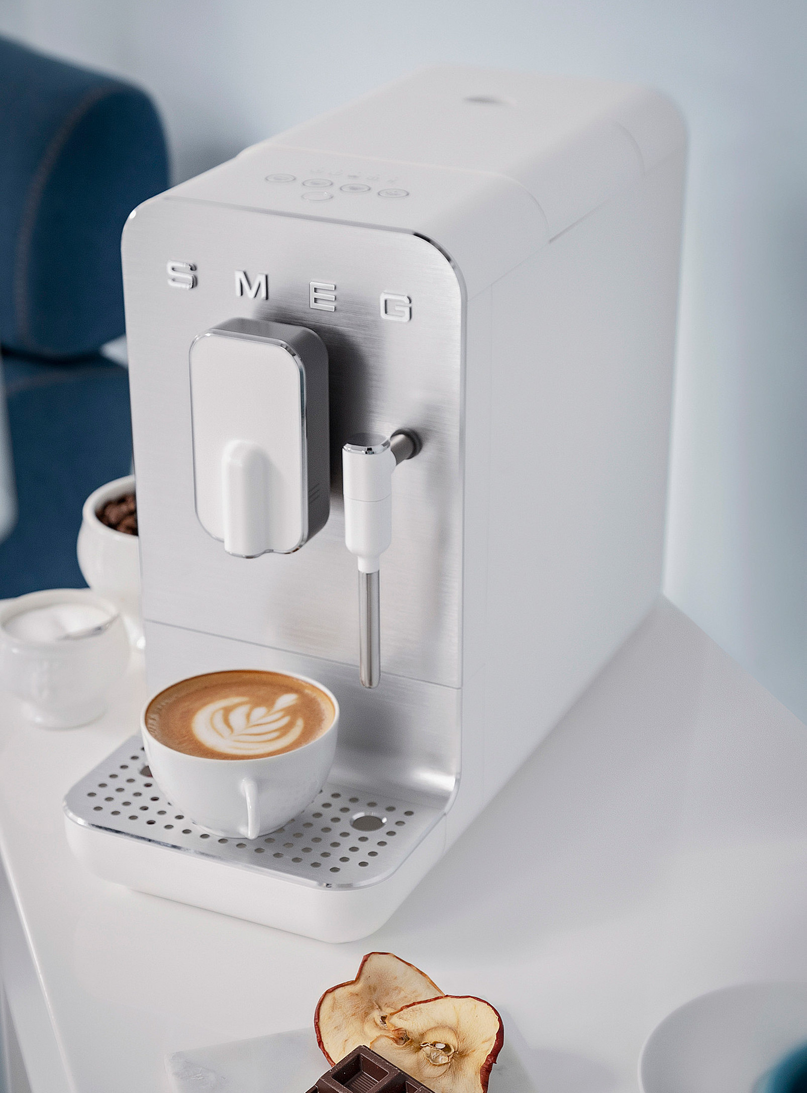 Smeg Automatic Espresso Coffee Machine In White