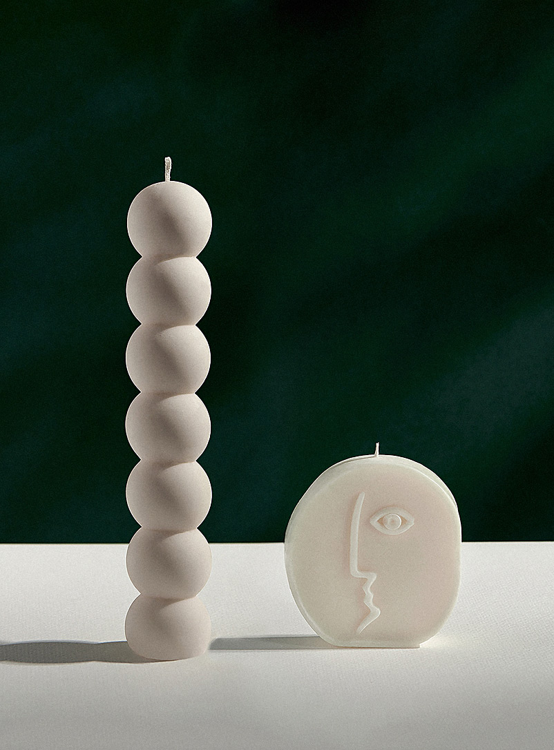 Ilo atelier: Le duo de bougies parfumées sphères et visage abstrait Vanille et musc