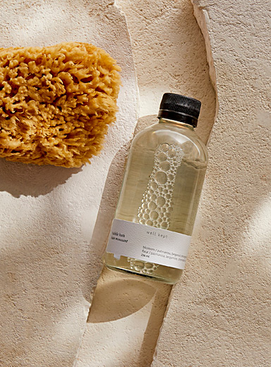 L'ensemble &eacute;ponge et bain moussant