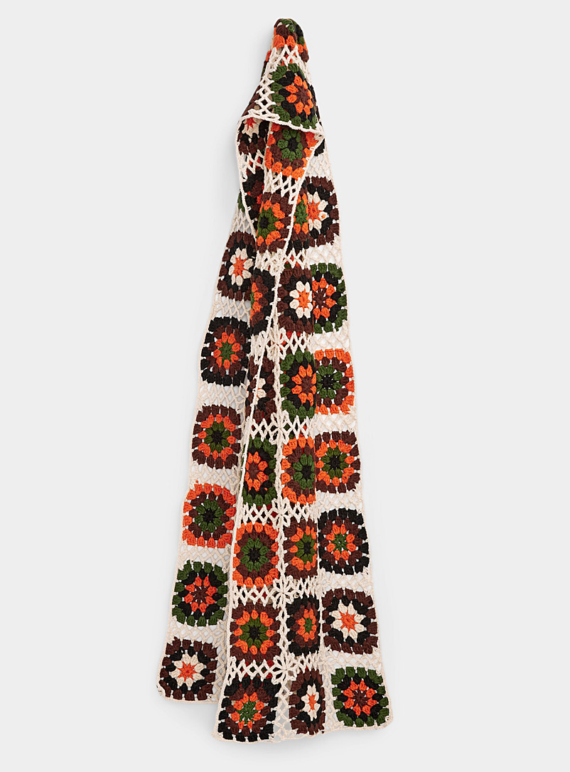 Le 31 Patterned Ecru Retro crochet scarf for men
