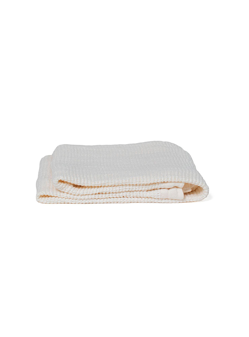 Wilet White Pre-washed pure linen waffled bath towel