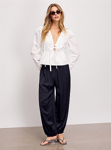 Flowy satin smock-waist jogger