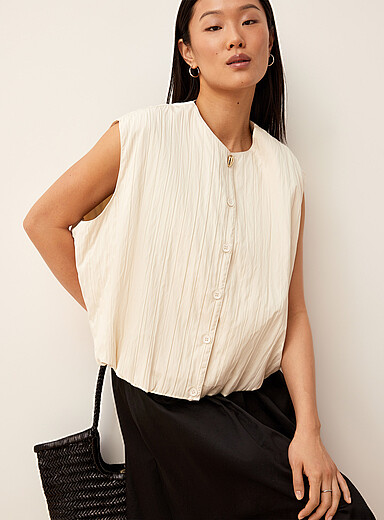 Pleated texture sleeveless bubble vest