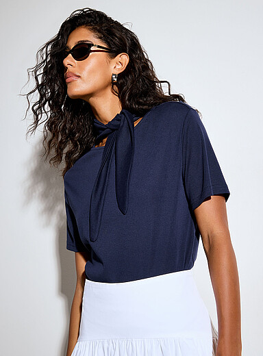 Ic&ocirc;ne: Le t-shirt col foulard Bleu marine - Bleu nuit pour femme