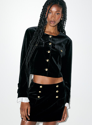 Ic&ocirc;ne Black Golden buttons velvet blazer for women