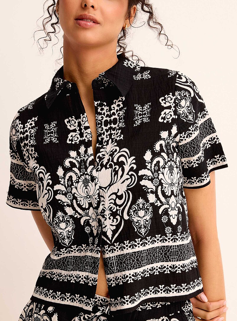 Simons: La chemise courte motif ornemental Noir &agrave; motifs pour femme