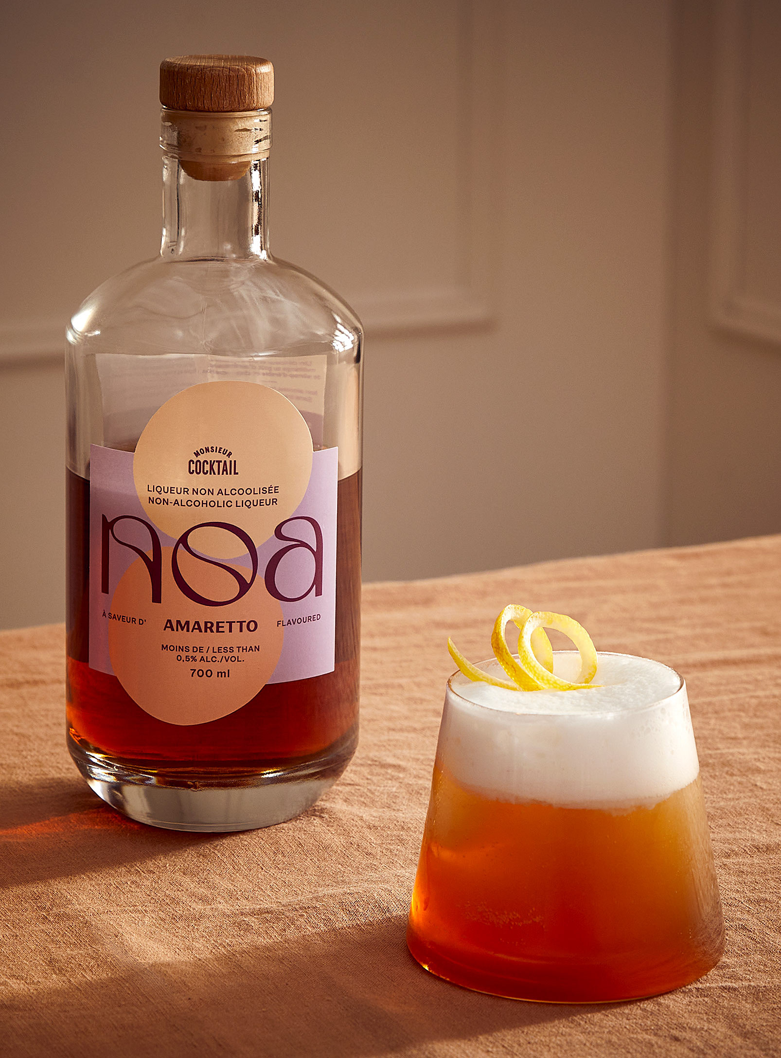 Monsieur Cocktail - NOA amaretto-flavoured alcohol-free spirit