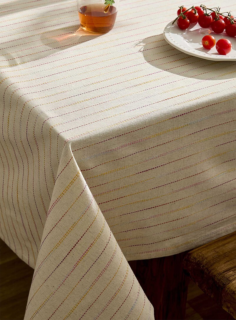 Simons Maison: La nappe rayures pointill&eacute;es touche de lin &Eacute;cru &agrave; motifs