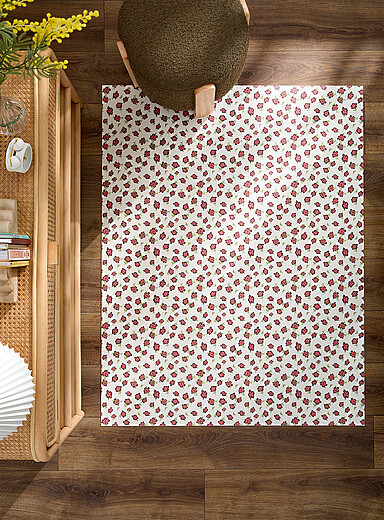 Simons Maison Assorted Small red flowers vinyl rug 100 x 130 cm
