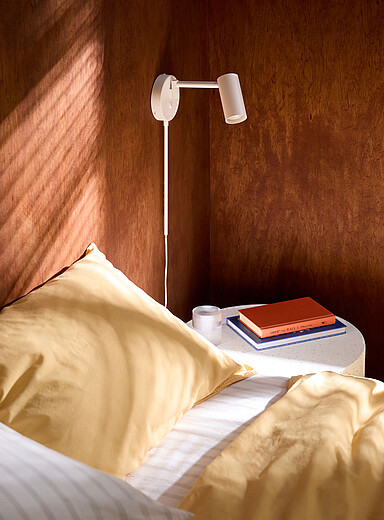Simons Maison: Le luminaire faisceau Stanly bras articul&eacute; blanc Blanc