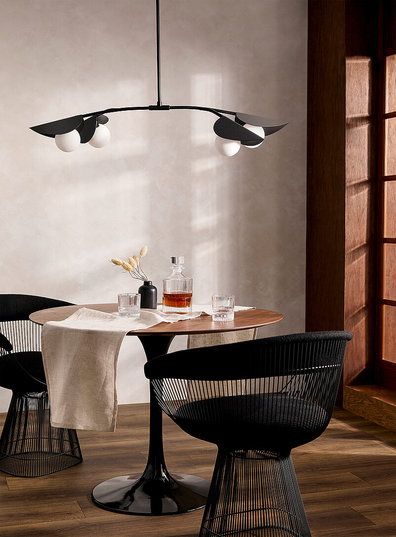 Black Petals Hanging Lamp
