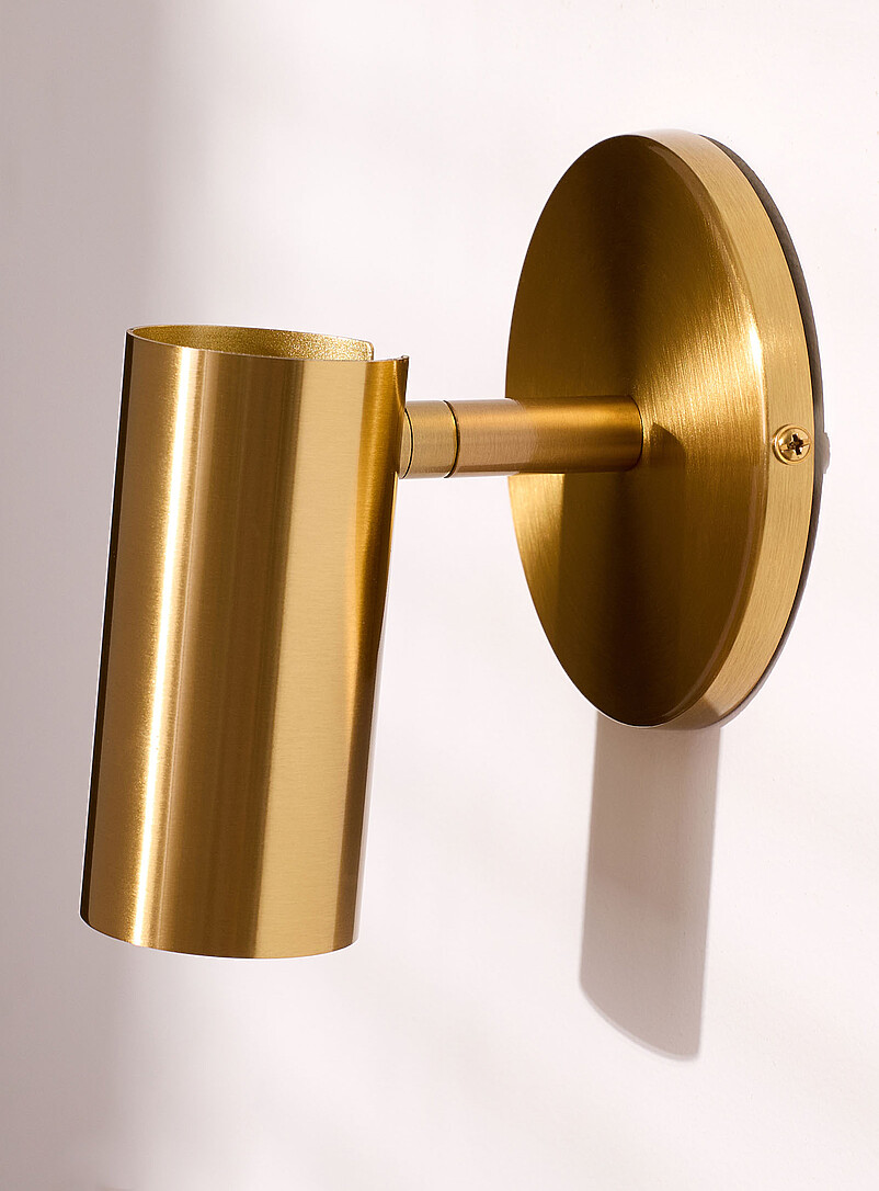 Stanly brass single-beam light fixture product image 3