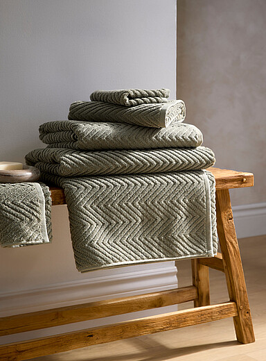 Les serviettes texture chevrons coton bio Absorbantes, motif graphique moderne