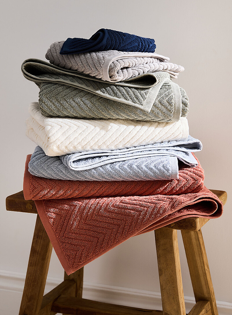 Chevron texture organic cotton towels Absorbent, modern graphic design product image 3