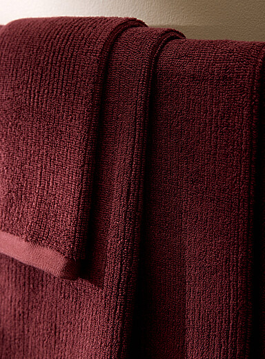 Les serviettes coton bio et modal Ultradouces et moelleuses, texture rainur&eacute;e