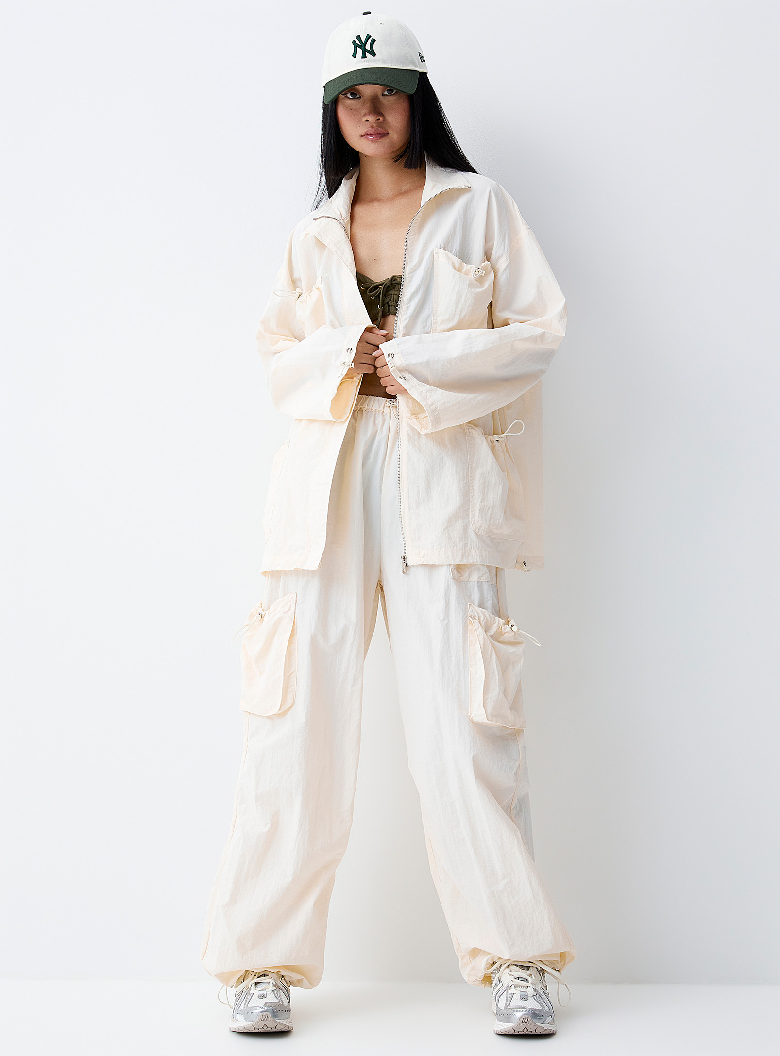 Eladay Toggled Parachute Pant In Off White