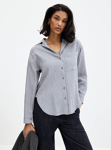 Striped flowy crinkled shirt