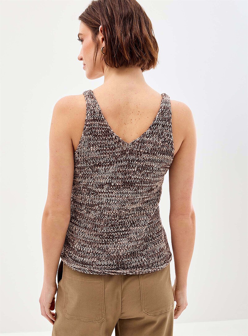 Heathered knit V-neck sweater vest product image 3