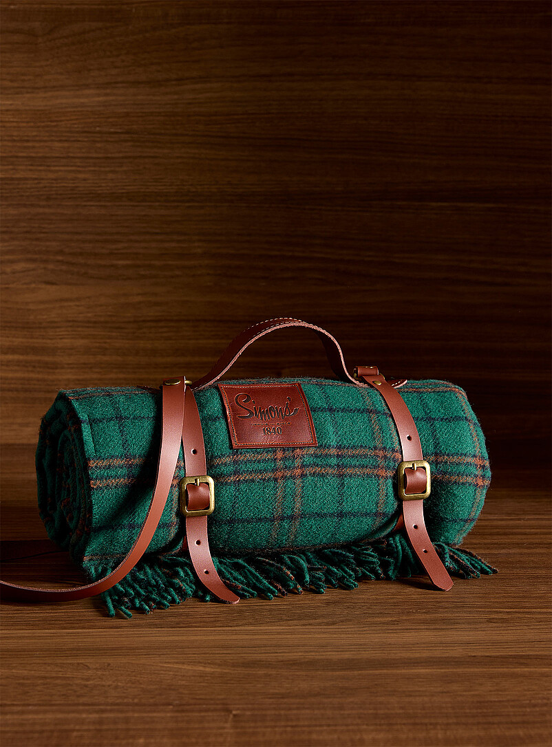 100% responsible 1840 wool throw 130 x 150 cm Our History, Our Heritage Collection product image (primary)