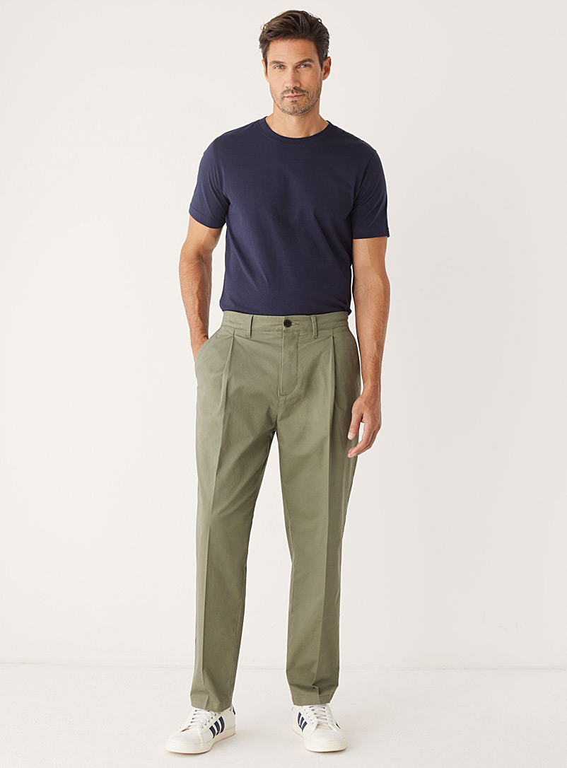 Frank And Oak Green Pleated chinos Tapered fit for error