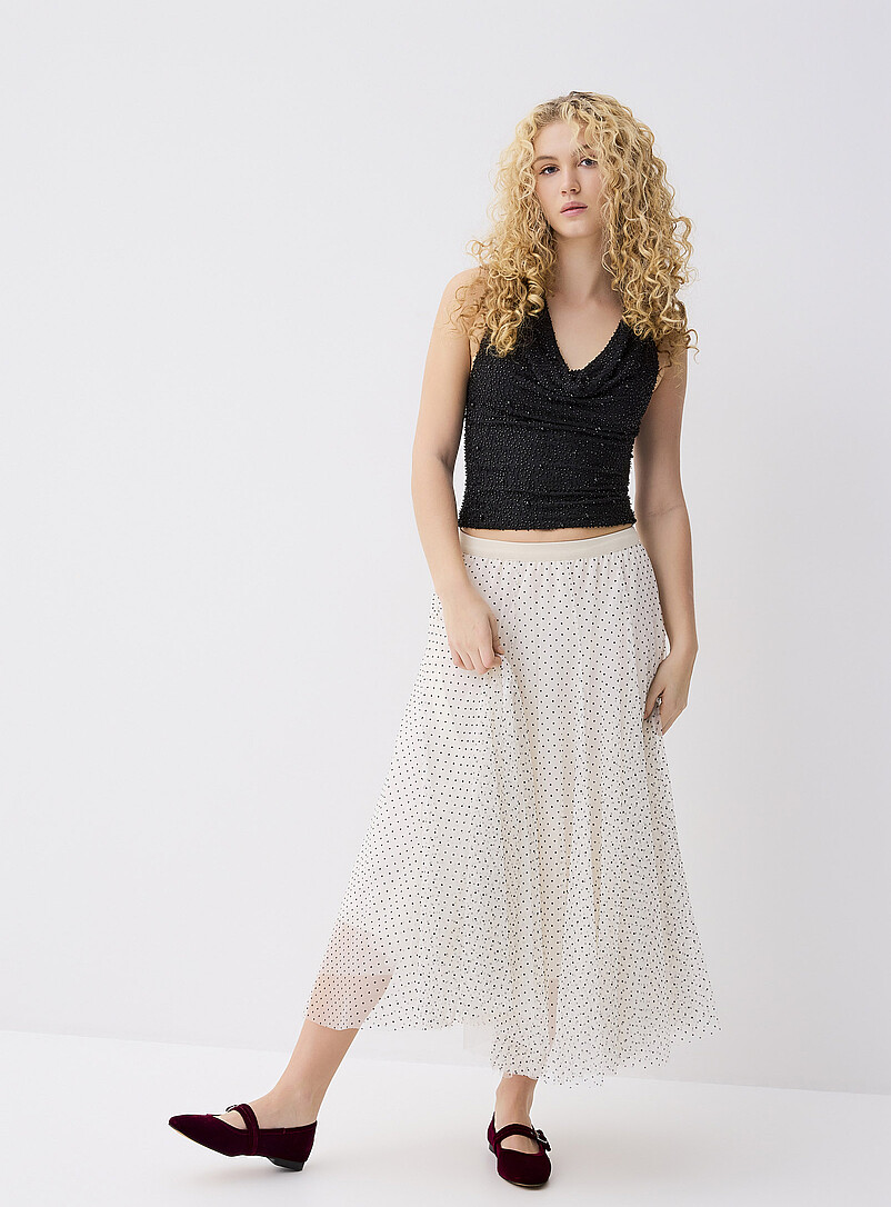 Twik: La camisole encolure licou drap&eacute;e perles Ivoire - Beige cr&egrave;me pour femme