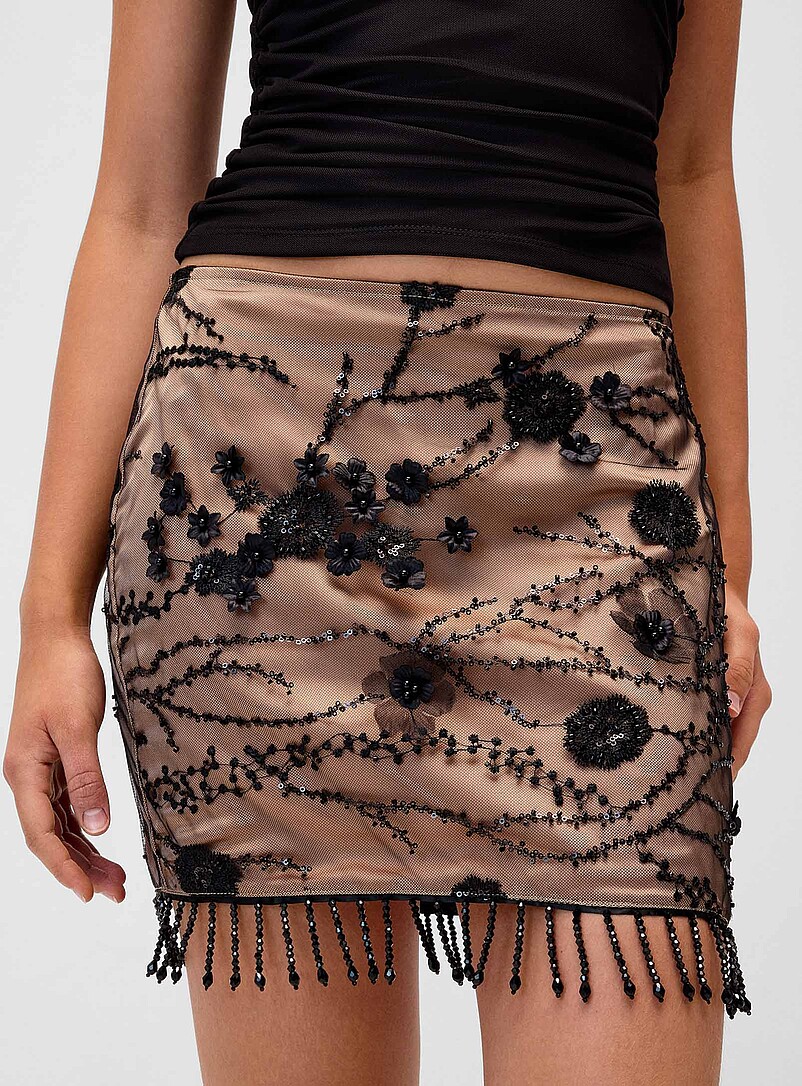 Contrasting flowers beaded miniskirt product image 2