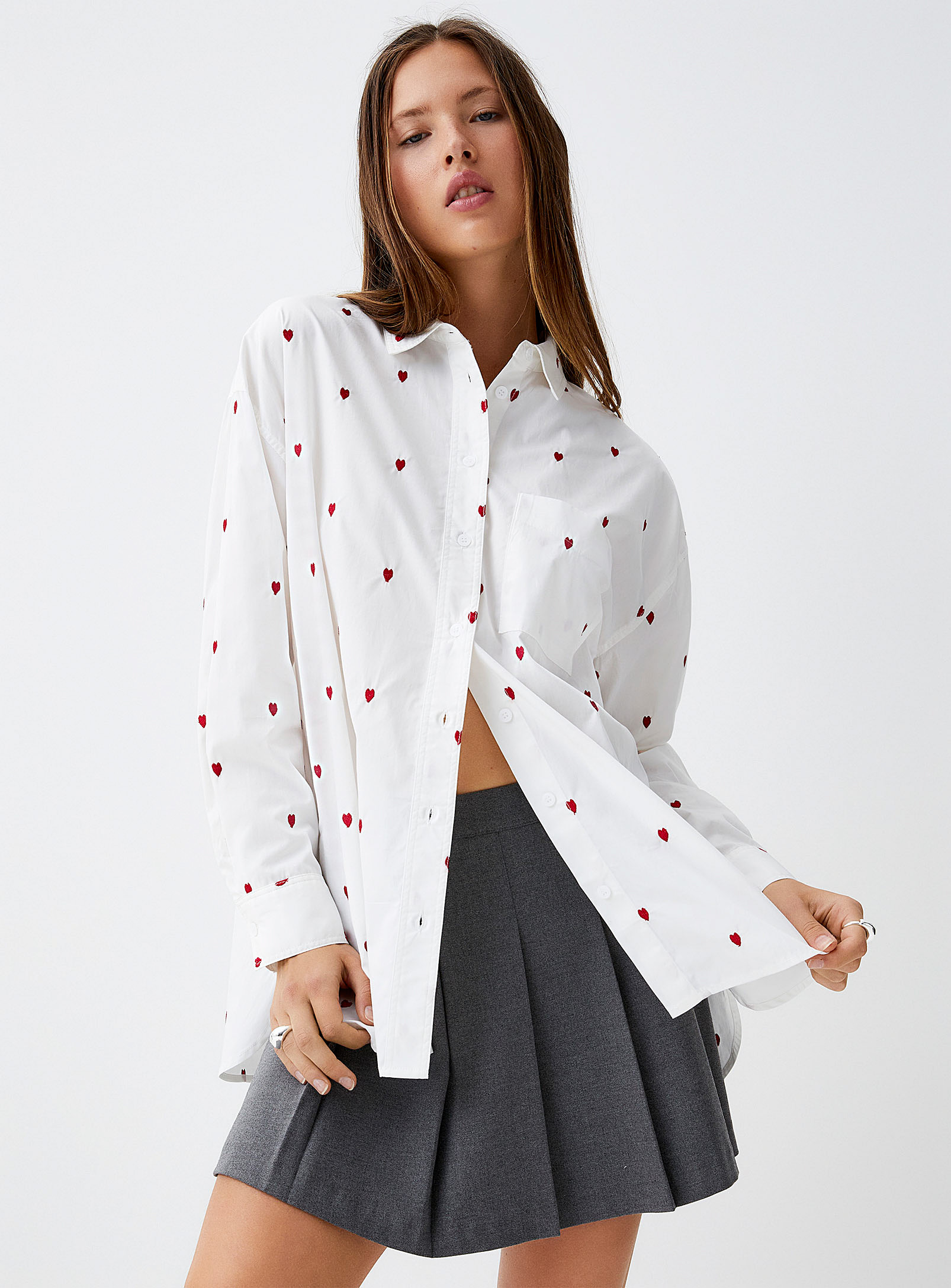 Twik - Women's Embroidered hearts loose shirt