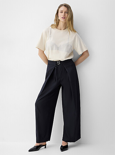 Flowing two-belt wraparound pant