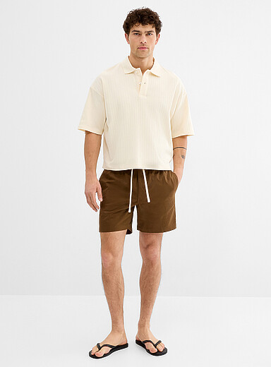 Drawstring-waist chino short <b>Inseam: 7" (18 cm)</b>