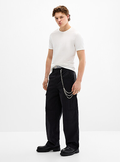 Wide-leg cargo chinos <b>Loose fit</b>