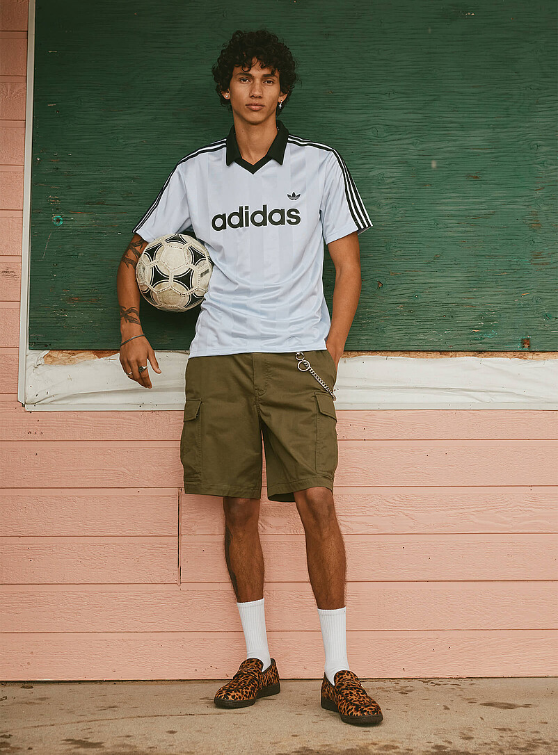 Stretch twill cargo Bermudas Relaxed fit product image (primary)