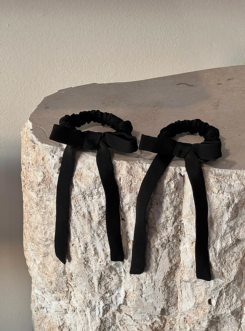 A Bronze Age Black Pure silk small bows scrunchies Set of 2
