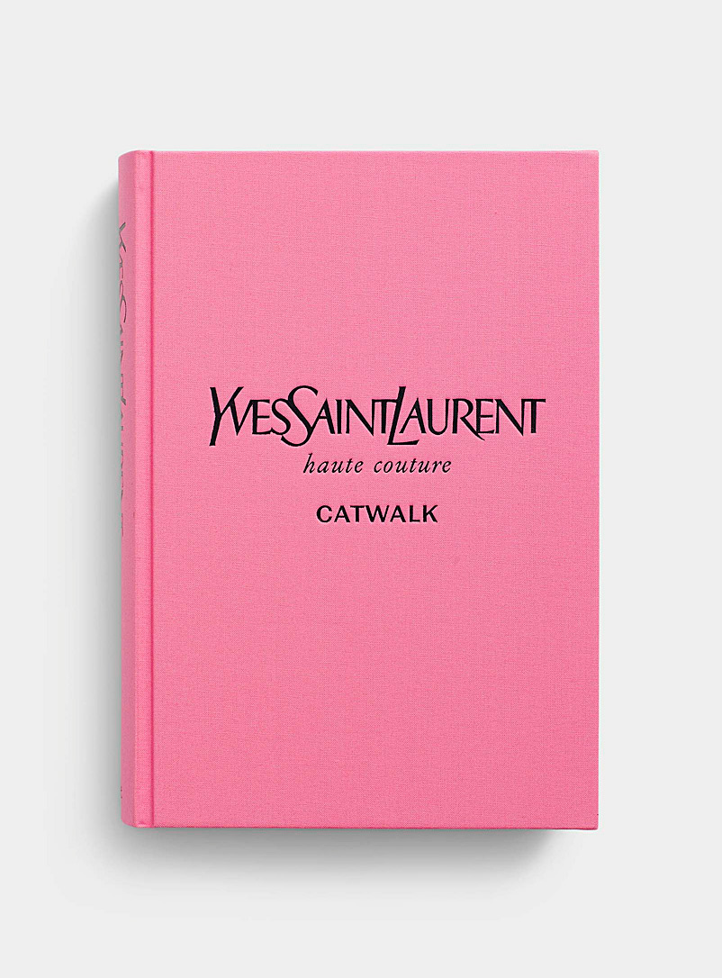 Yale University Press: Le livre Yves Saint Laurent Catwalk Assorti pour homme