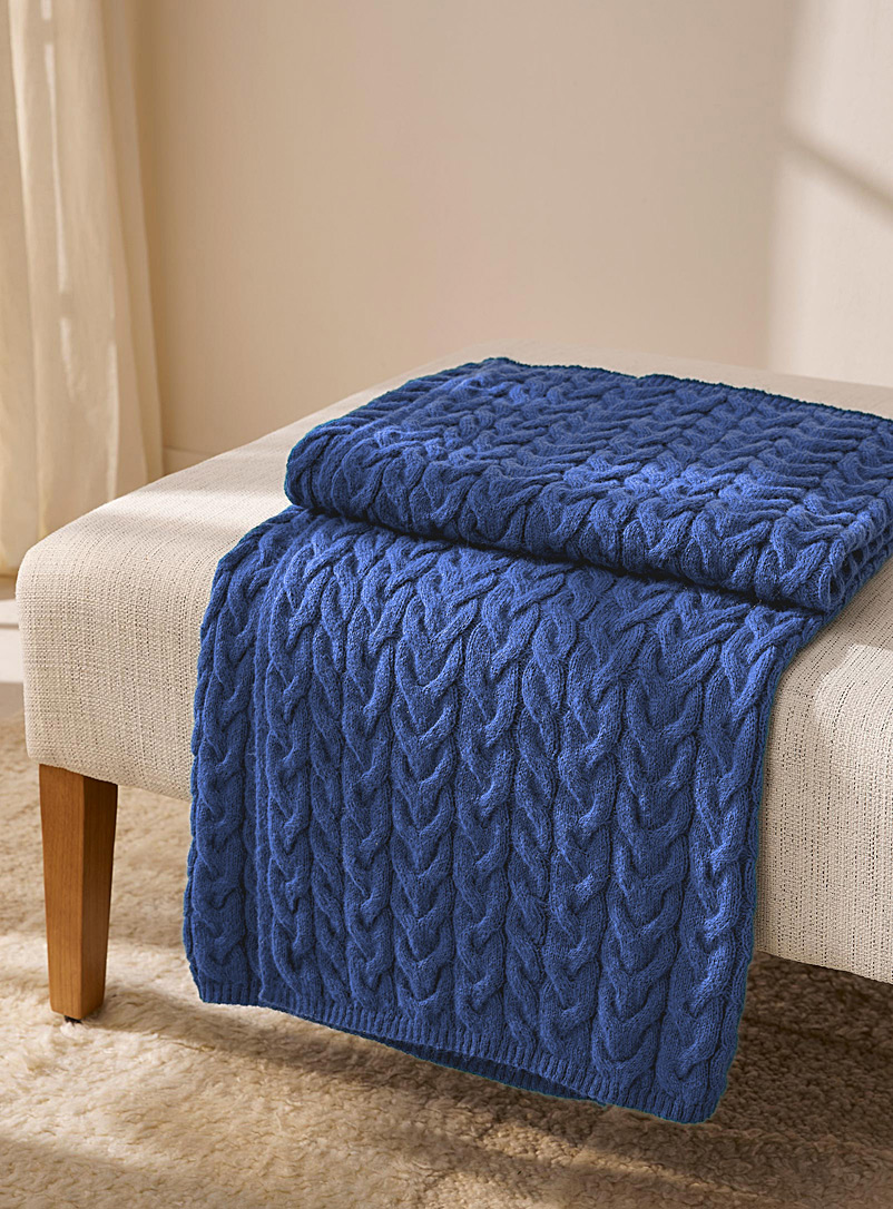 Simons Maison Patterned Blue Solid cable-knit throw 150 x 180 cm
