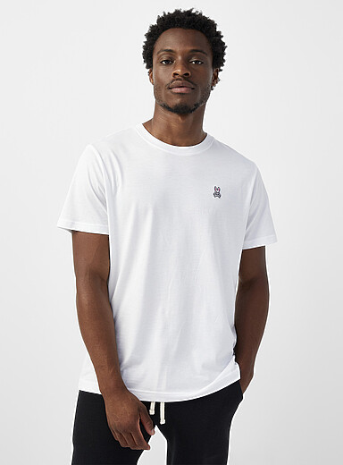 Le t-shirt logo brod&eacute;