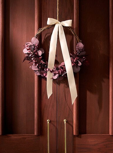 Olivia dried plant wreath