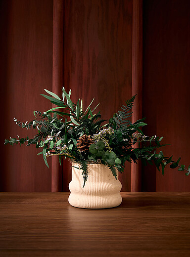 Gabriel dried plant bouquet with vase