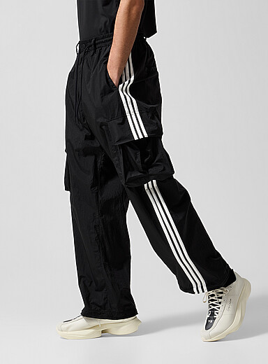 Y-3: Le pantalon <i>track</i> cargo nylon froiss&eacute; Noir pour homme