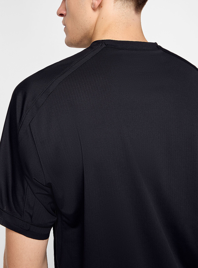 Micro-perforated running T-shirt product image 2