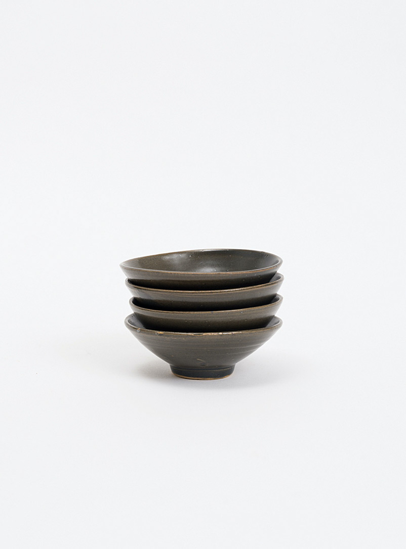 Kate Metten Ceramics: Les petits bols minimalistes en grès Ensemble de 4 Noir