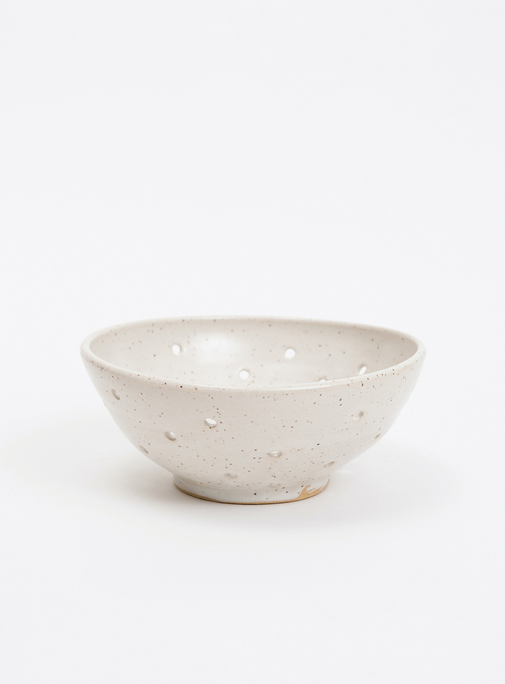 Kate Metten Ceramics Minimalist Stoneware Colander In White