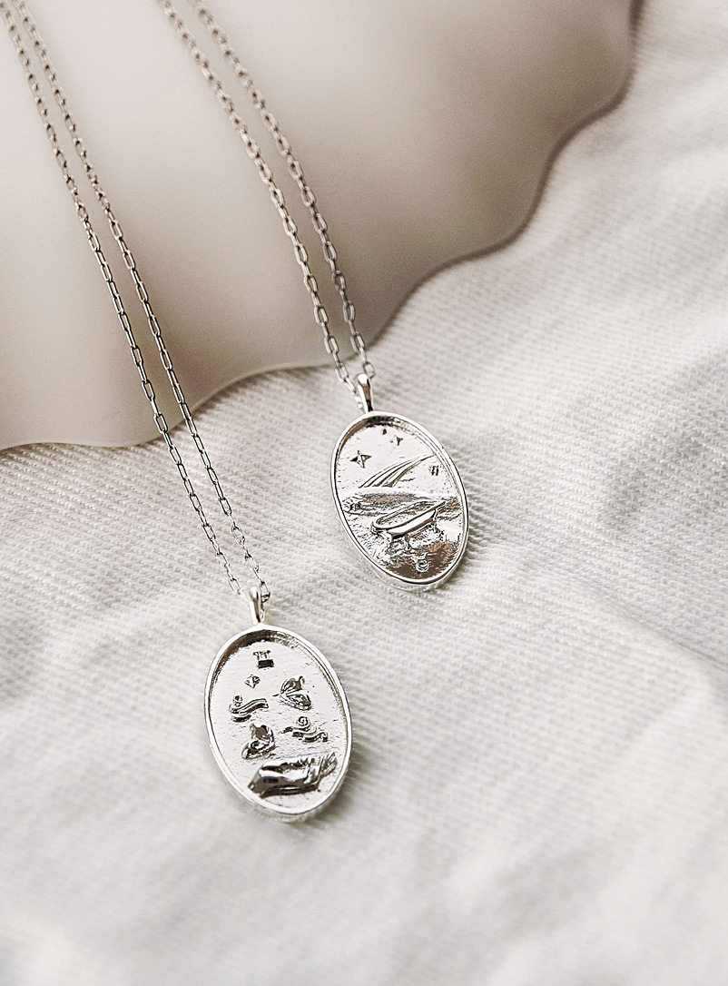 wellDunn Gemini Zodiac sign silver pendant necklace