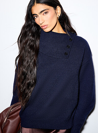Turnover buttoned neck sweater